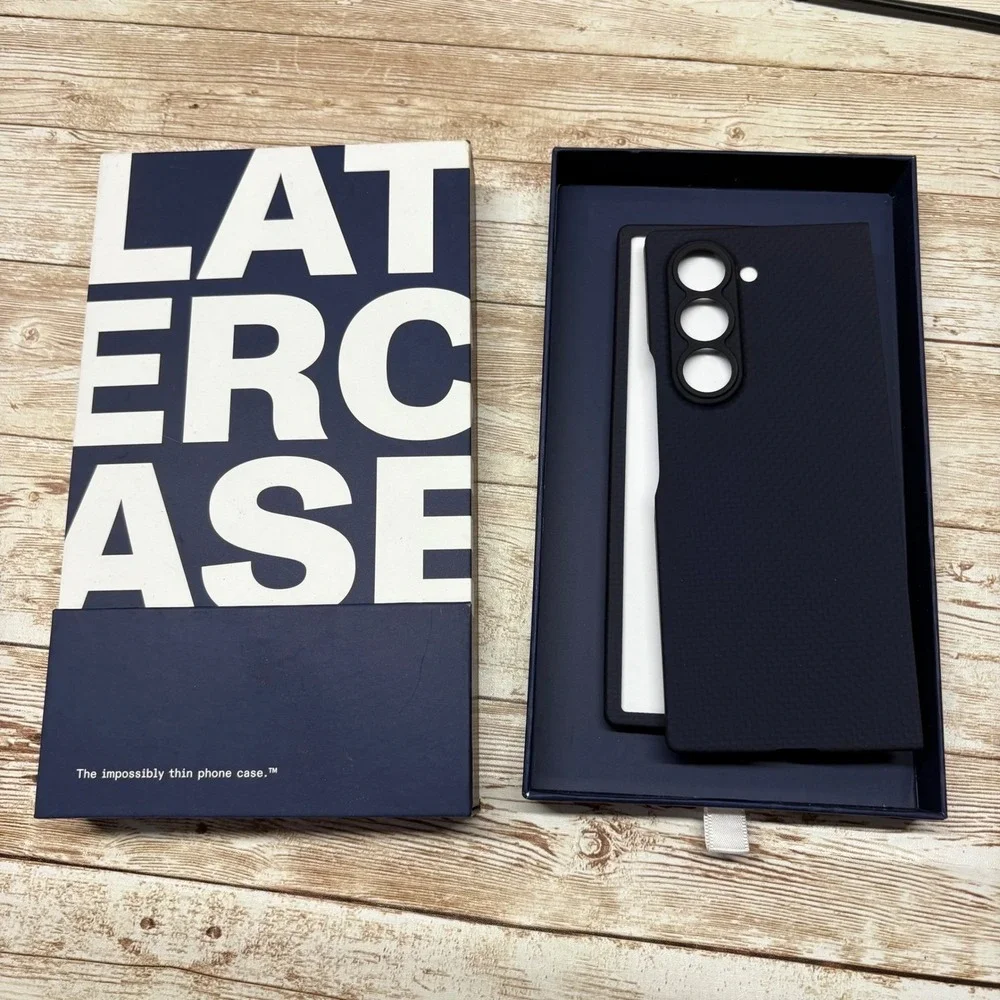 Latercase for Samsung Galaxy Z Fold 6 Willy Blue Impossibly Thin New open Box